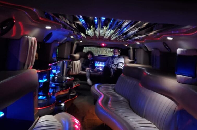 Hummer H2 Stretch Limousine - Image 9