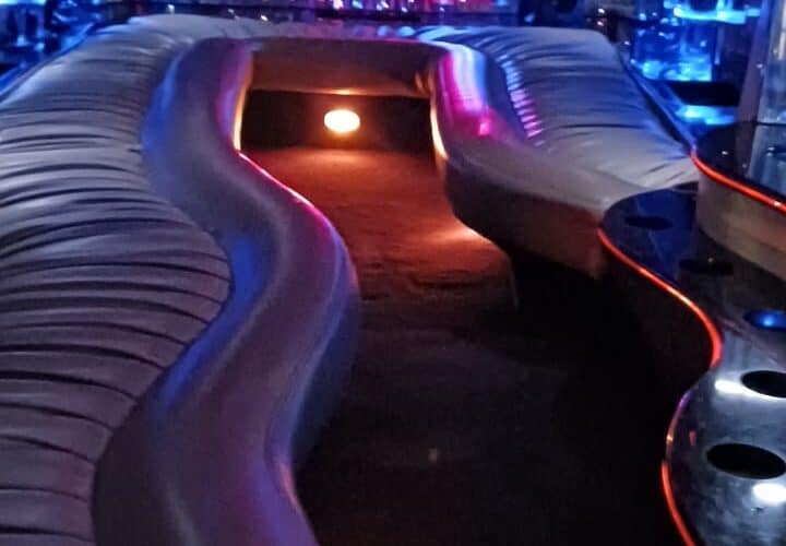 Hummer H2 Stretch Limousine - Image 11