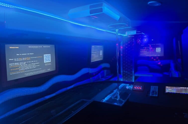 Luxury Party Bus - Image 4