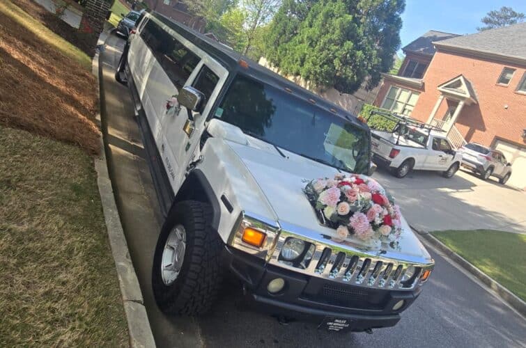 White Hummer H2 Stretch Limousine - Image 2